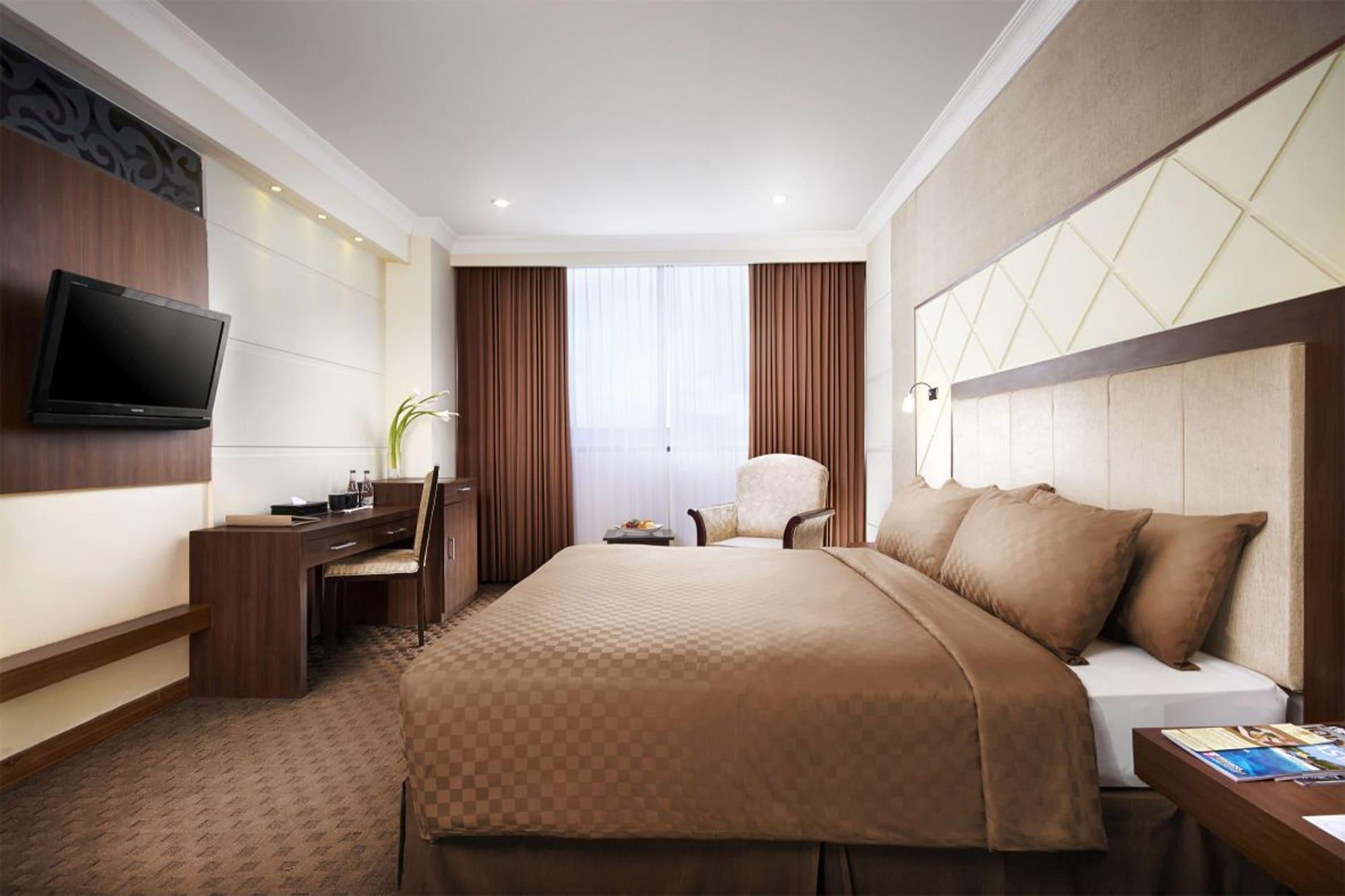 Singgasana Hotel 4*
