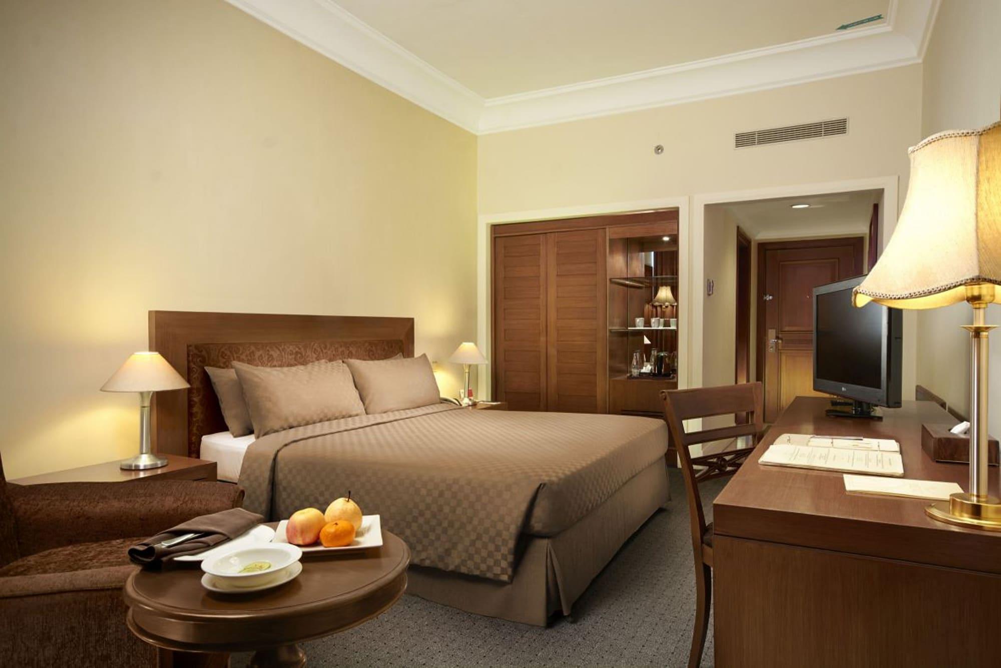 Singgasana 4*