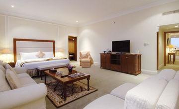 Singgasana Hotel 4*