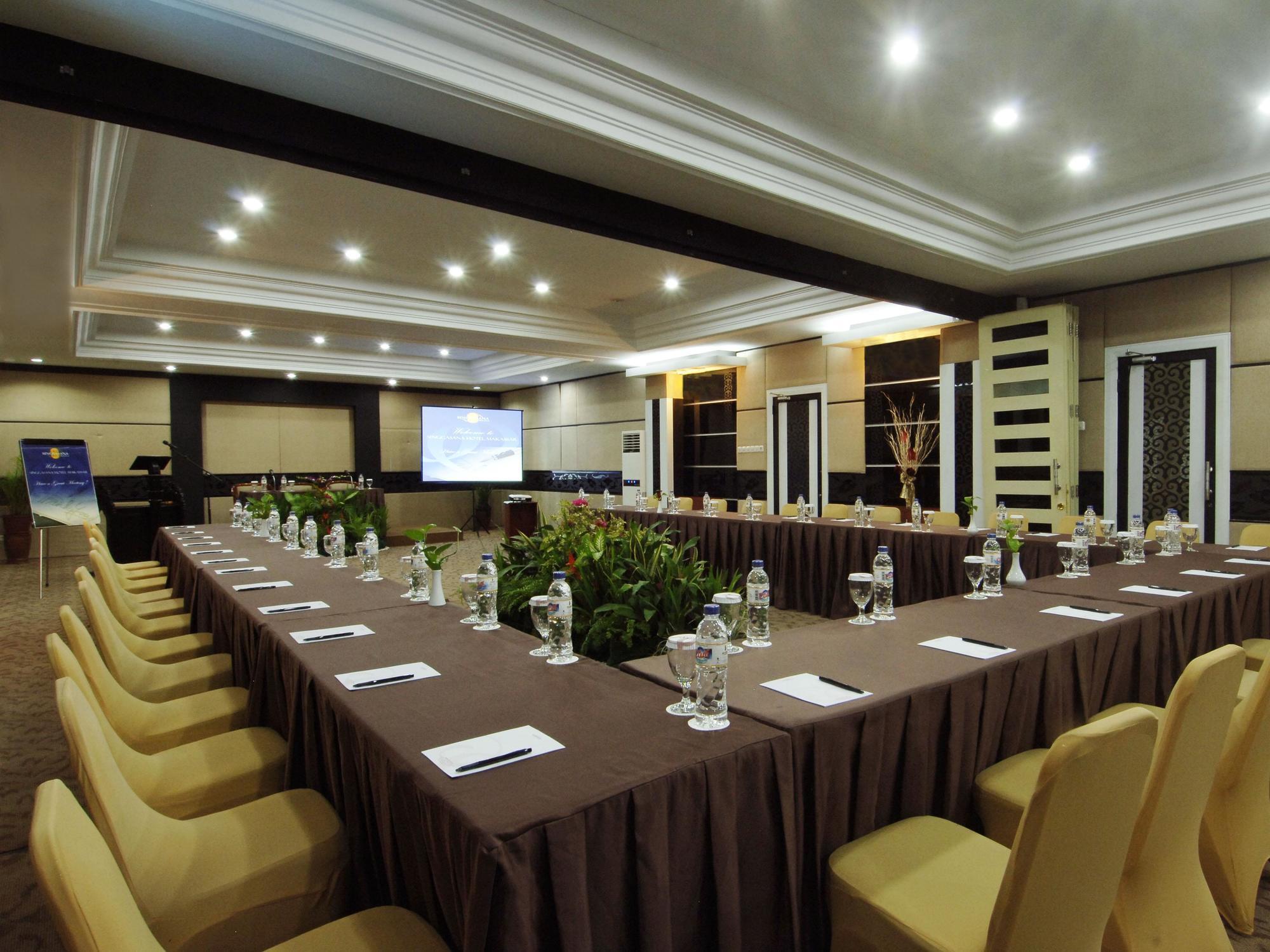 Singgasana 4* Makassar